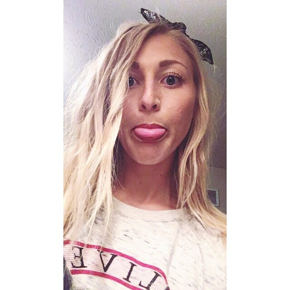 Meet your Posher, Tonya - Picture 1 of 1